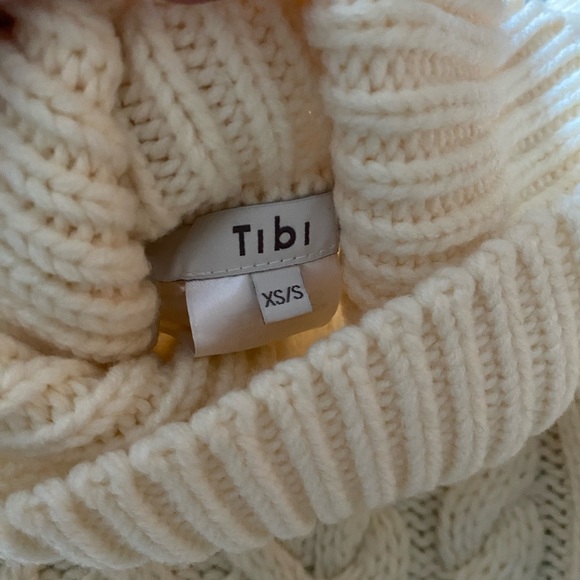 Tibi turtleneck with open back - Picture 2 of 9